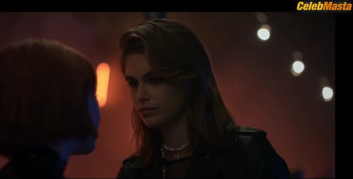 Sierra McCormick and Kaia Gerber's Lesbian Sex Scene in American Horror Stories