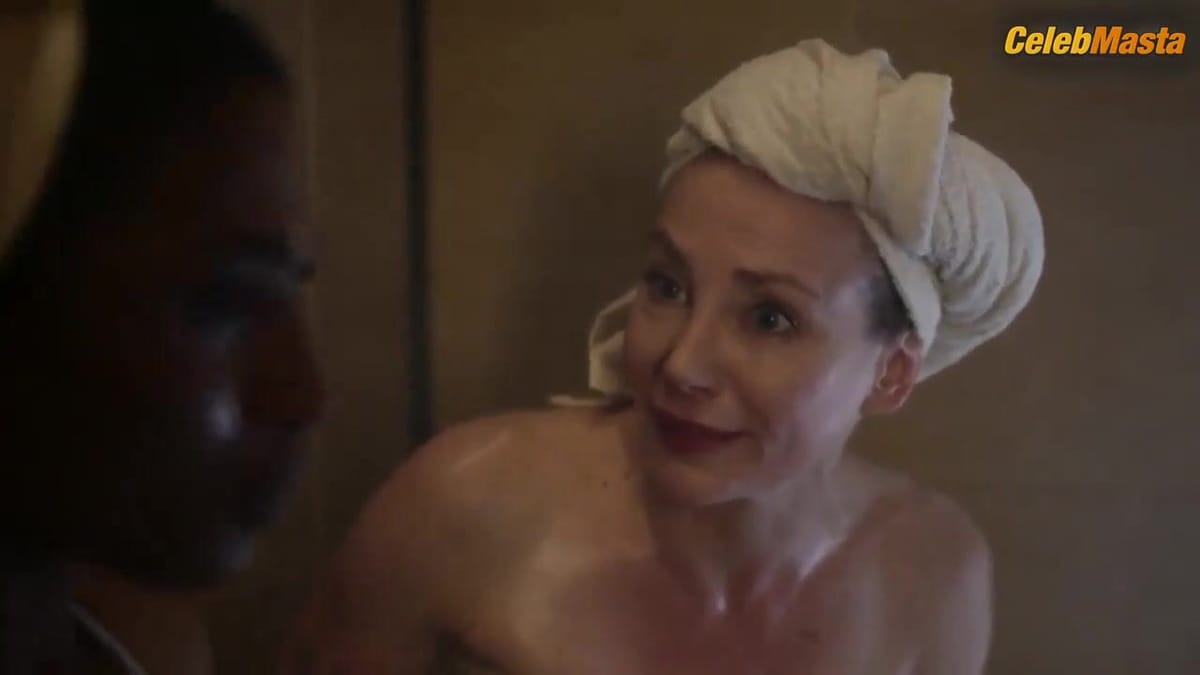 Sara Martins Tits Scene from Alexandra Ehle