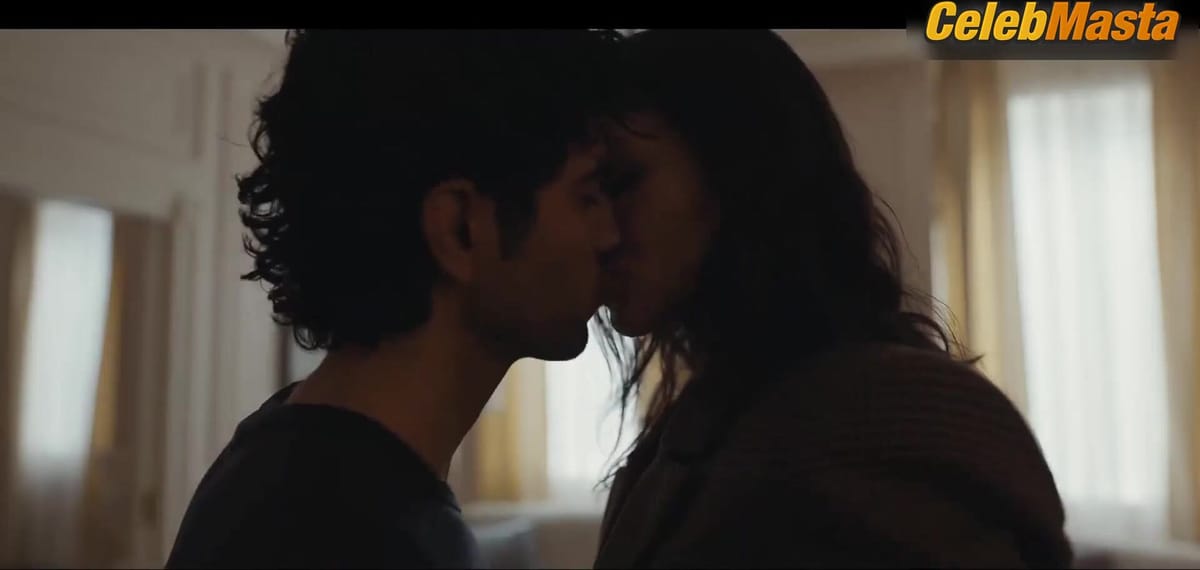 Fivel Stewart's Sex Scene in The Recruit