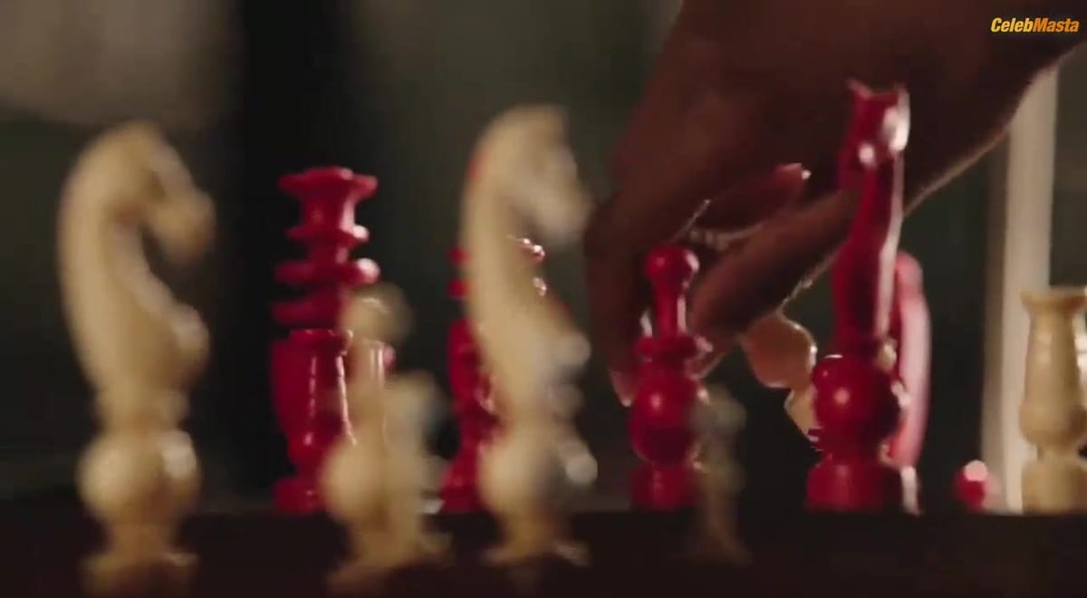 Sara Martins' Sexy Scene from Detectives