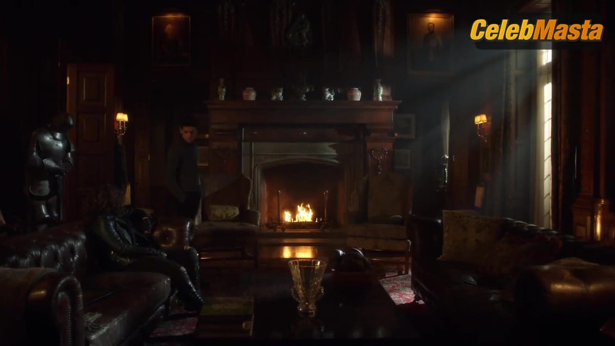 Camren Bicondova's Sexy Scene in Gotham