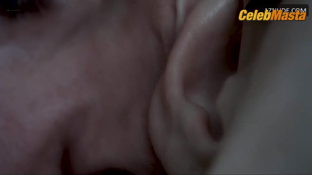 Ashley Judd Flaunts Ass, Tits in Scene from Twisted