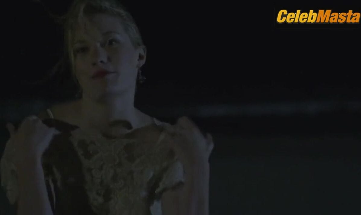 Ashley Hinshaw Reveals Underwear Scene in A Rising Tide