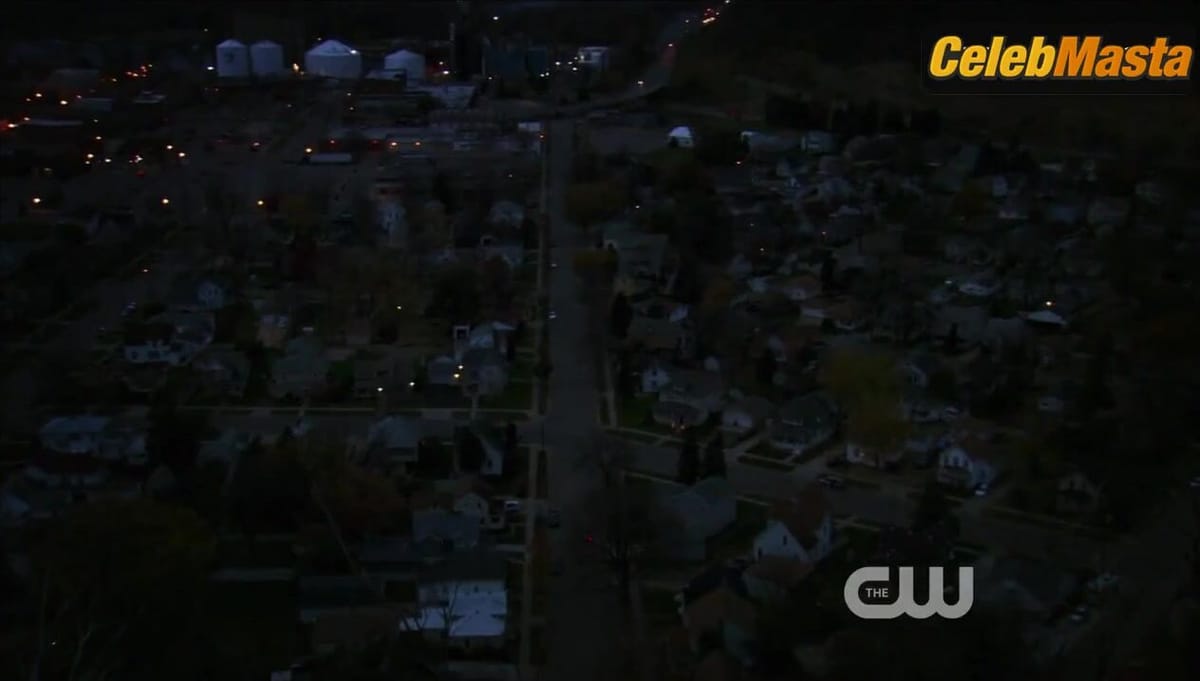 AnnaSophia Robb Hot Scene in The Carrie Diaries