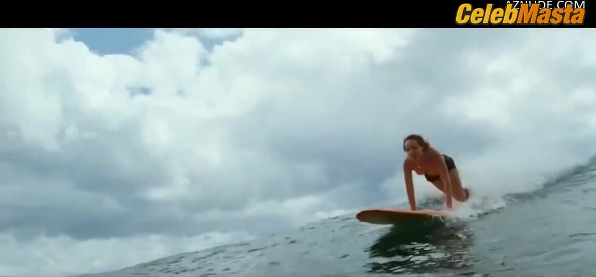 AnnaSophia Robb's Tits, Swimsuit Scene in Soul Surfer