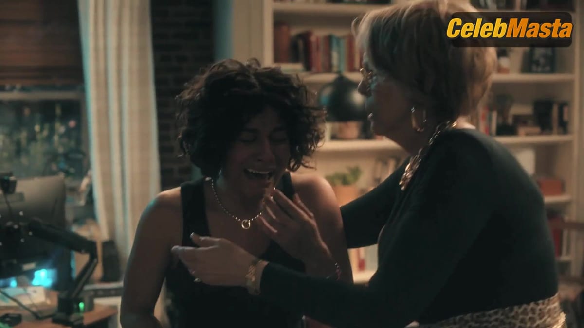 Ariana Debose, Jamie Lee Curtis Tits Scene from Scarpetta