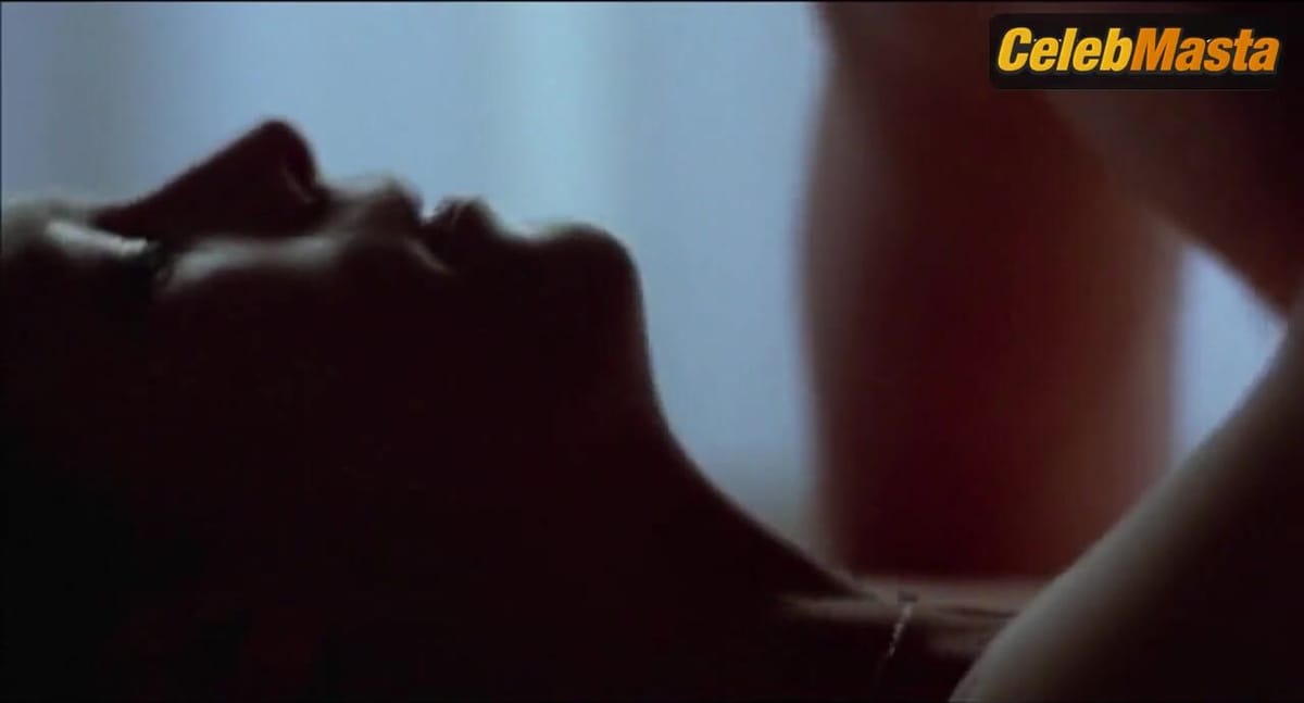 Jamie Lee Curtis's Sultry Scene in Blue Steel
