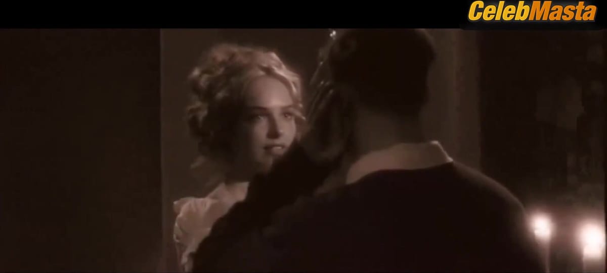 Magdalena Waligorska Boobs Scene in Ile Wazy Kon Trojanski
