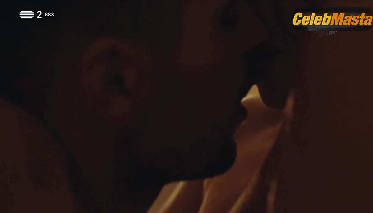 Beatriz Godinho Boobs Scene in Scenes Of A Love Life