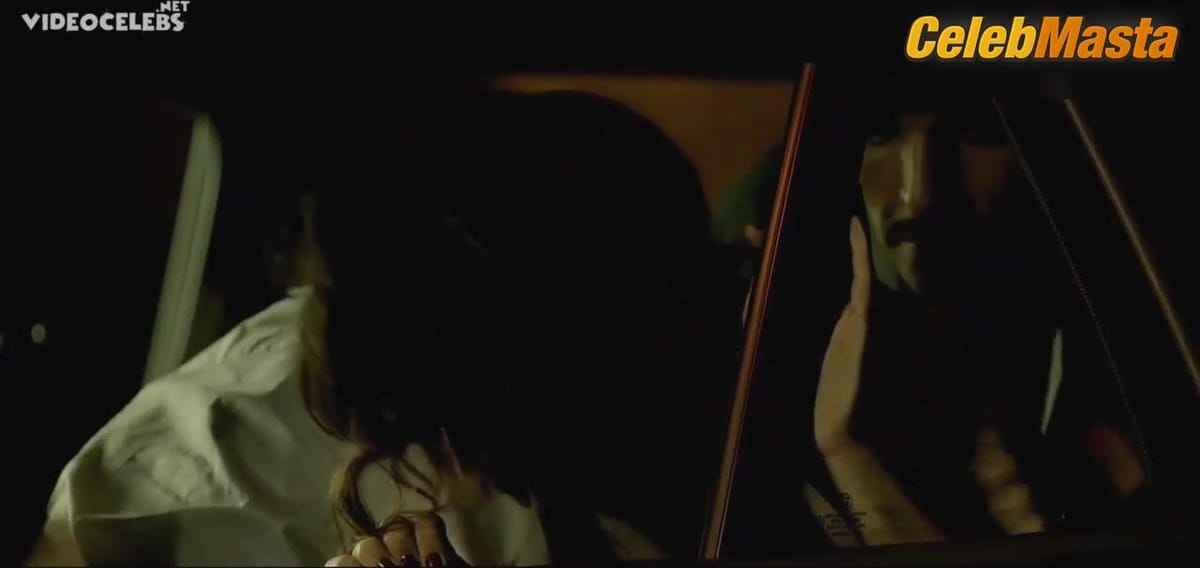 Marjorie Estiano Boobs Scene in Beatriz