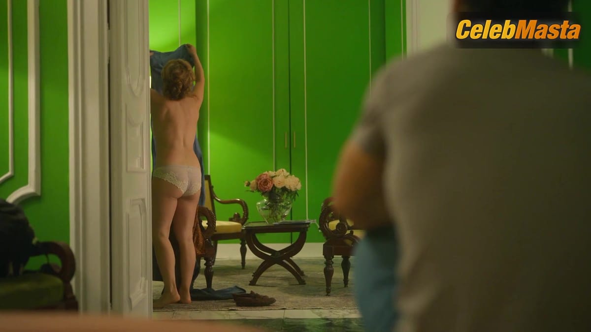 Monica Guerritore Bares Boobs, Underwear Scene in Deceitful Love