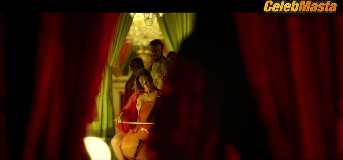 3500 batch's Sex Scene in Instinto