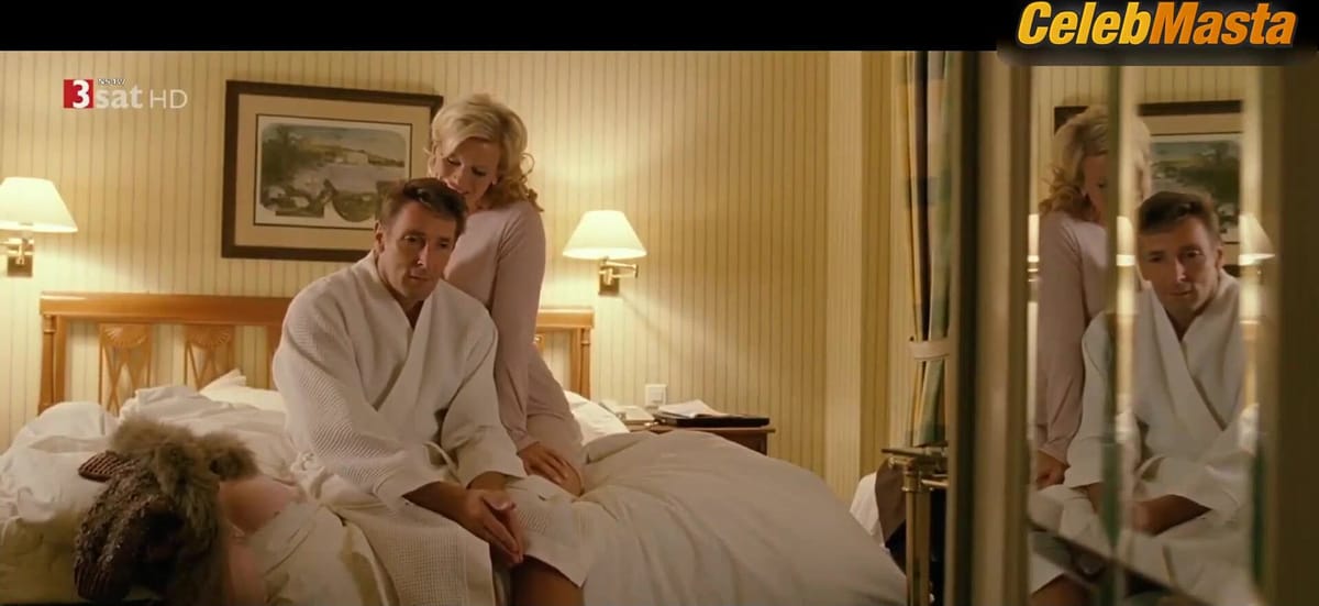 3500 batch's Tits Scene from Liebling, lass uns scheiden!