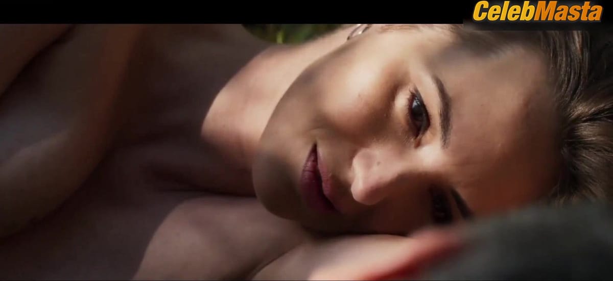 3500 batch Bares Boobs Scene in Dreamchild