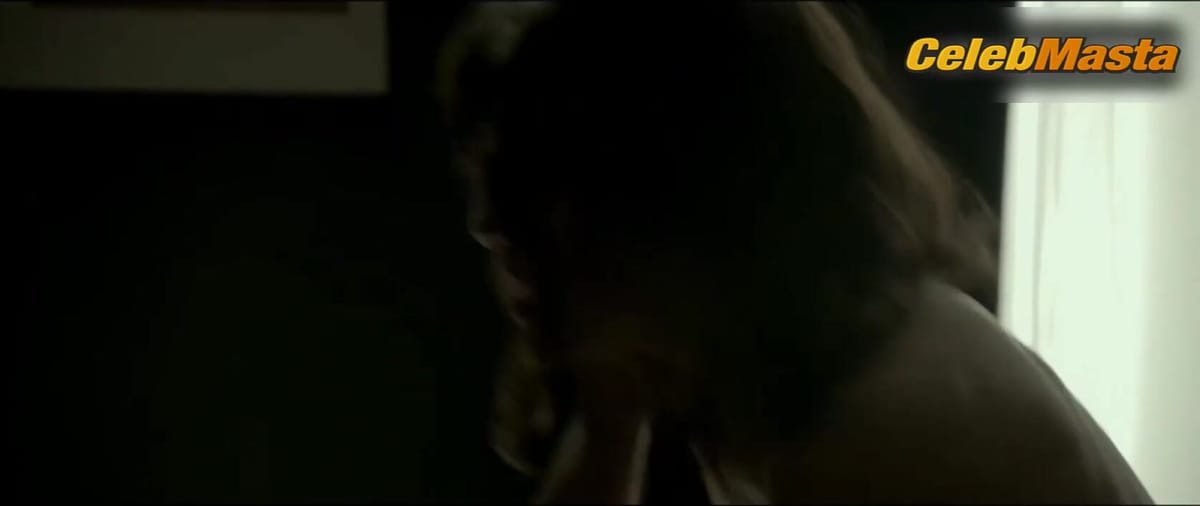 3500 batch Bares Breasts in Beatriz Scene