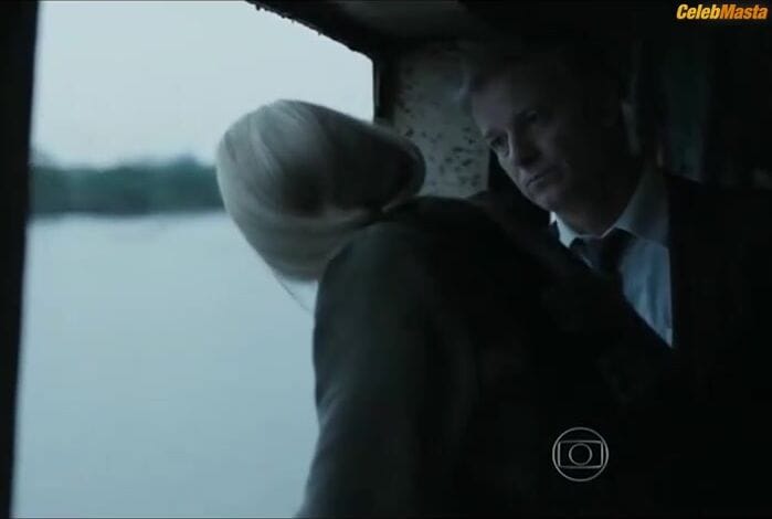 3500 batch Tits Scene from Dupla Identidade