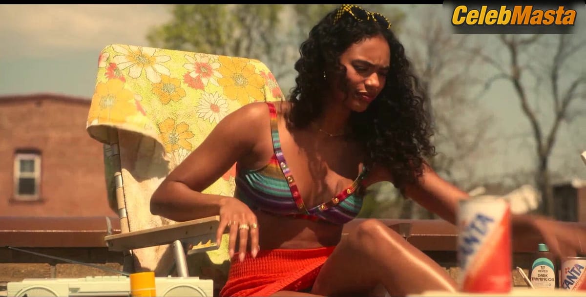 3500 batch Reveal Swimsuits in a Scene from Pretty Little Liars Original Sin