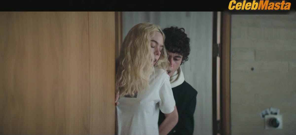 3500 batch Bares All in Untamed Royals Sex Scene