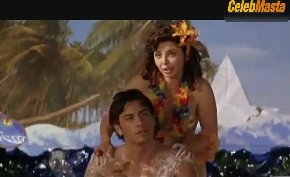 3500 batch's Swimsuit Scene from Escuela de seduccion