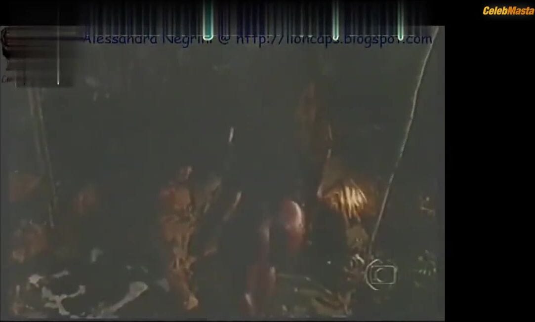 3500 batch Bares Boobs Scene in A Muralha