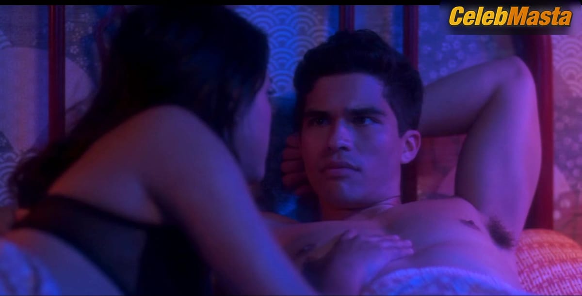 3500 batch Shows Underwear in a Scene from Pretty Little Liars Original Sin