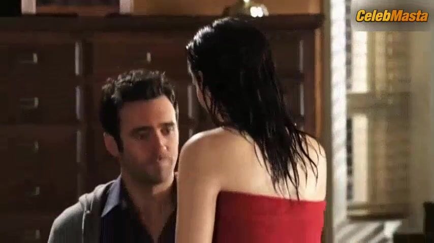 3500 batch Shows Sex Scene in Republic Of Doyle