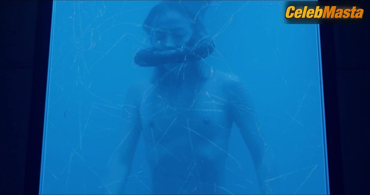 3500 batch's Boobs Scene in Ad Vitam