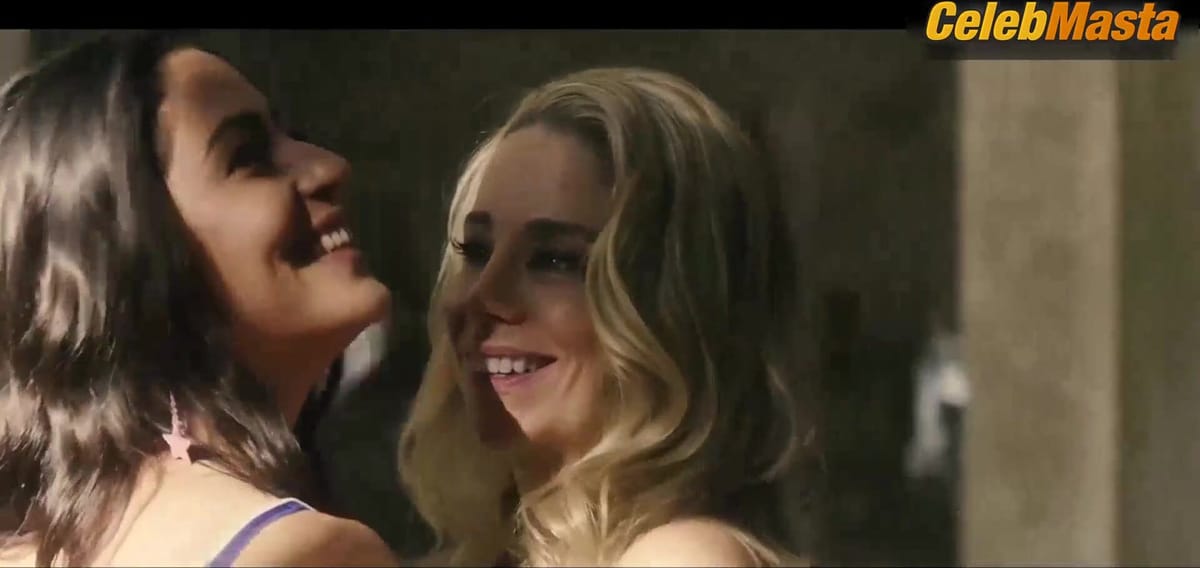 3500 batch's Lesbian, Boobs Scene in Veneza