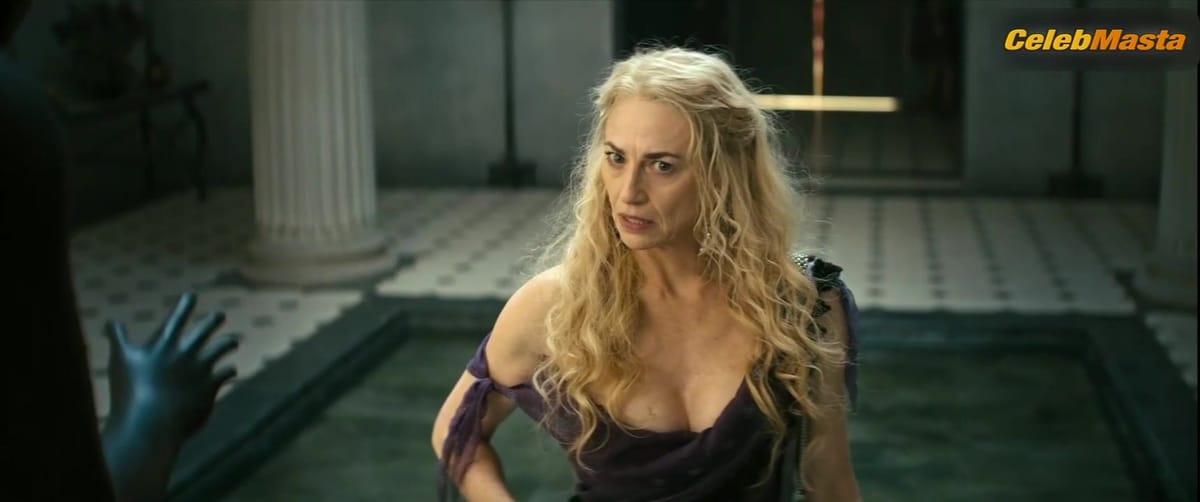 3500 batch Flaunt Boobs, Butt Scene in Spartacus House Of Ashur