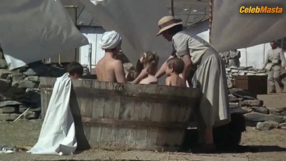 3500 batch Kristin Scott Thomas Ass, Tits Scene from Un Ete Inoubliable