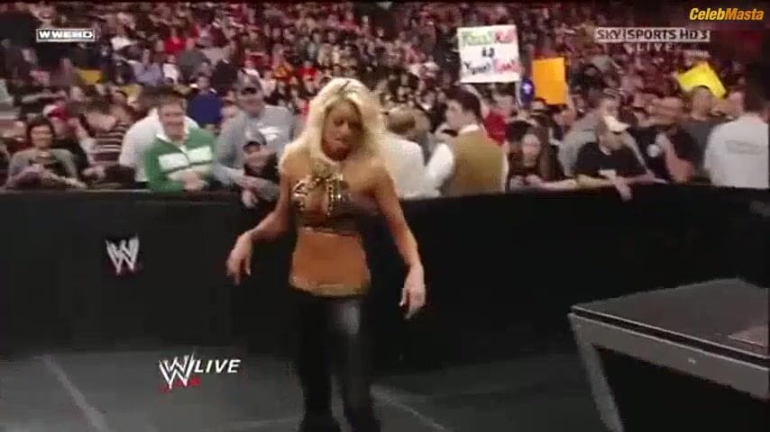 3500 batch Sex Scene in WWE Monday Night RAW