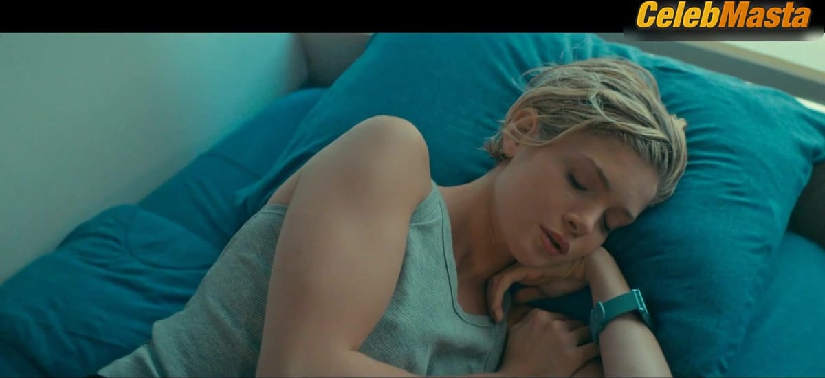 Elena Kampouris Sexy Scene from Vindicta