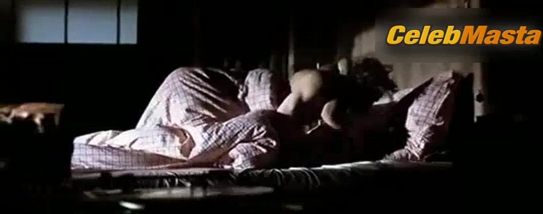 Nora Tschirner's Underwear Scene in Soloalbum