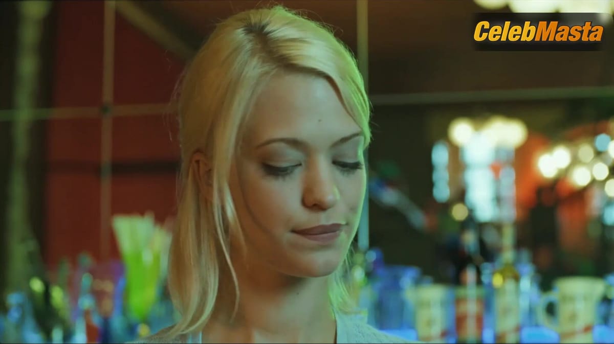 Heike Makatsch Sexy Scene from Mannerpension