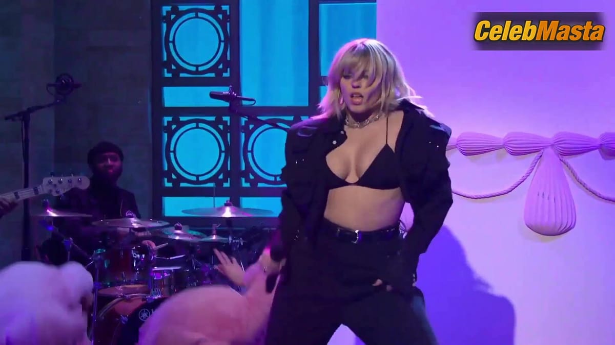 Megan Thee Stallion and Renee Rapp Reveal an Underwear Scene in Saturday Night Live