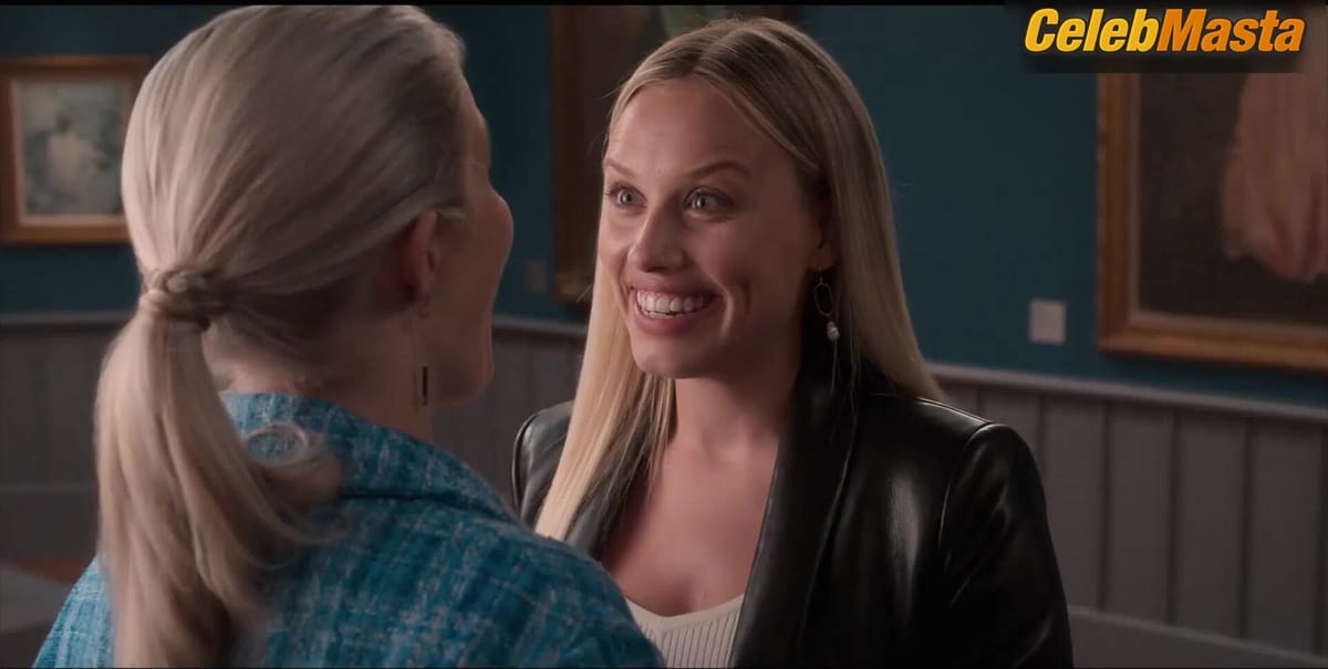 Renee Rapp and Gracie Dzienny Share a Lesbian Scene in The Sex Lives Of College Girls