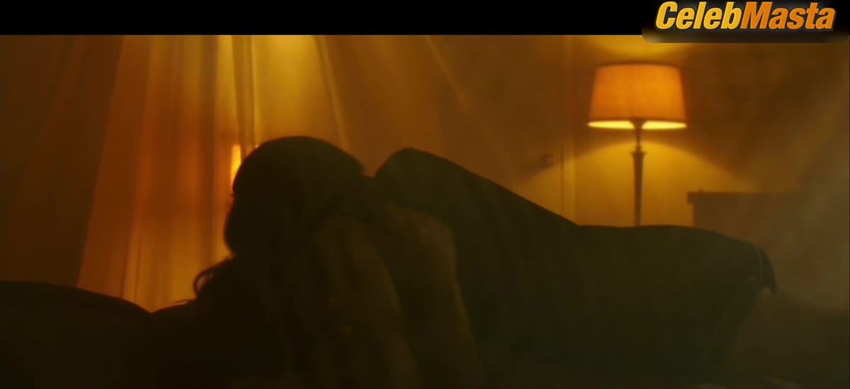 Famke Janssen and Katharine McPhee's Lesbian Scene from Bayou Caviar