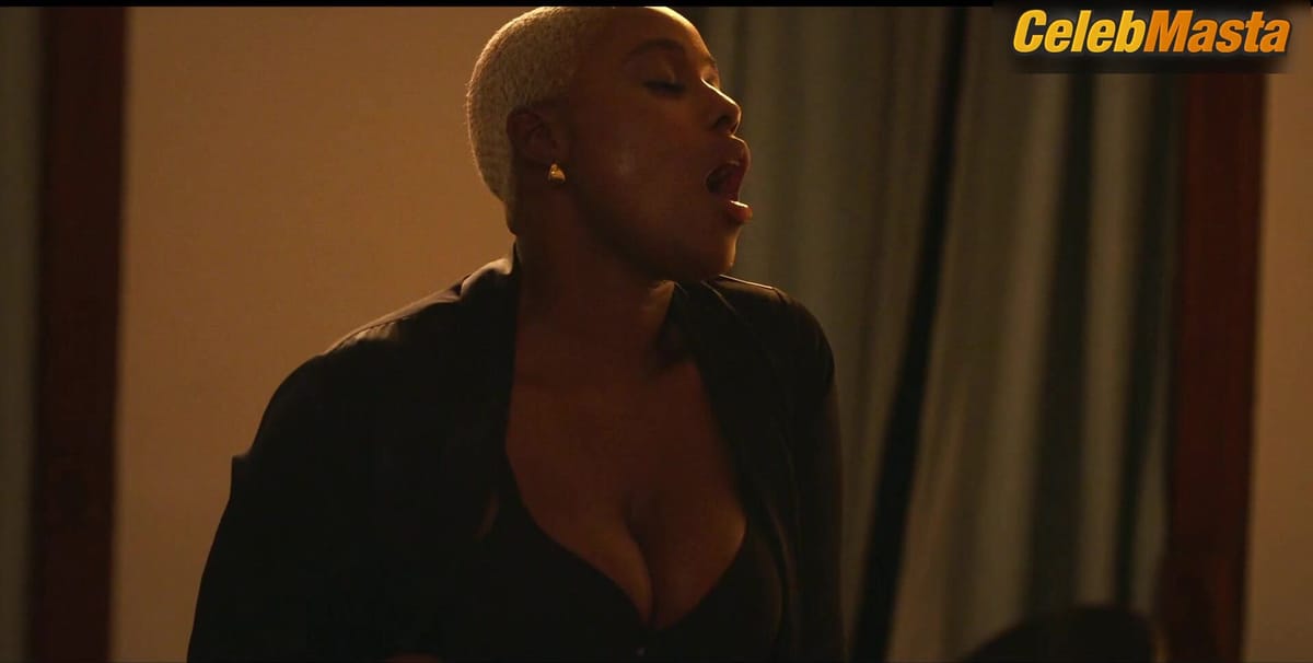 Tasha Smith and Jerrie Johnson's Lesbian Underwear Scene in Survival Of The Thickest