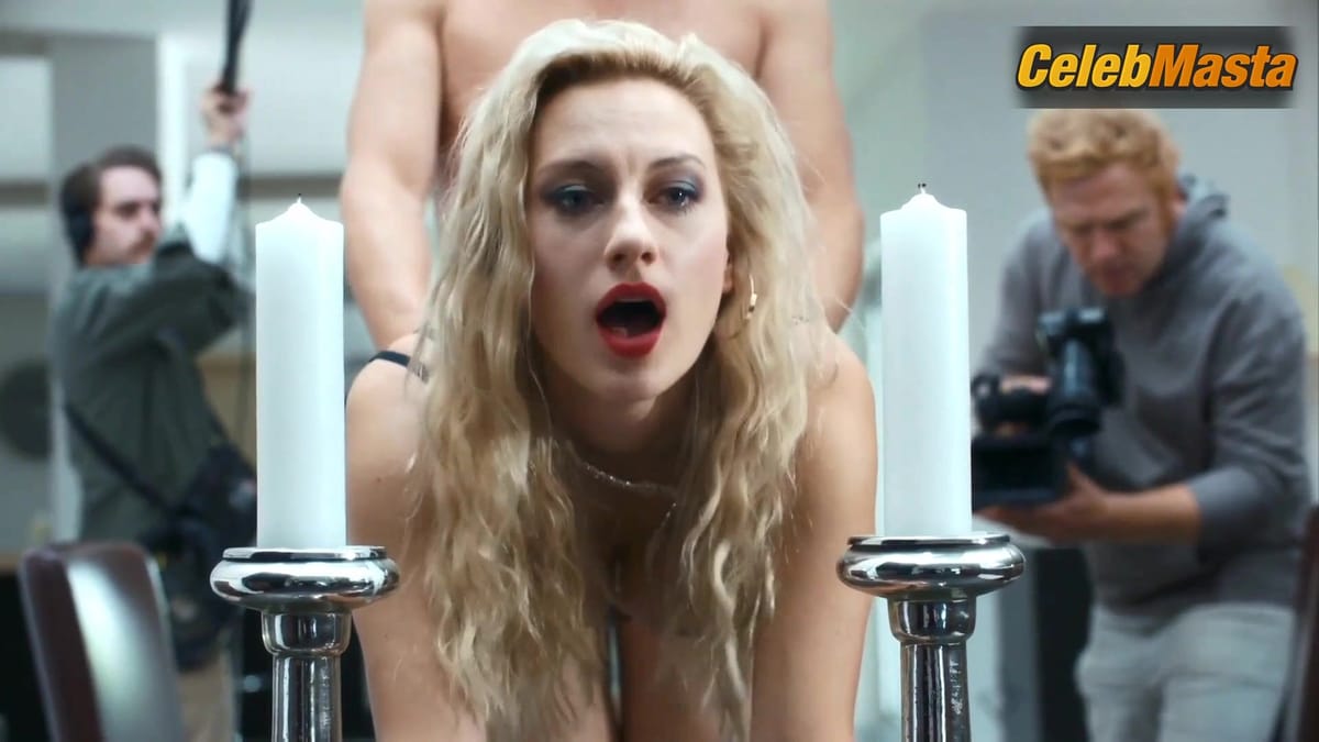 Natalia Germani and Alexis Crystal's Body Double Scene in Her Body