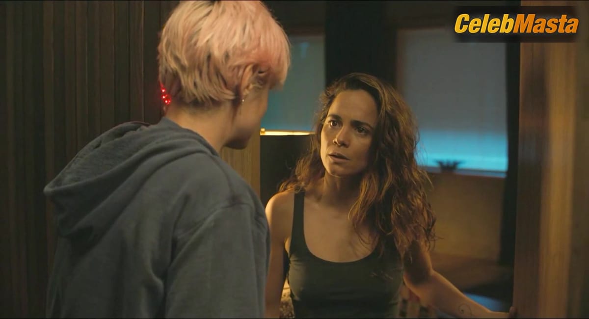 Alice Braga's Sex Scene in A Murder At The End Of The World