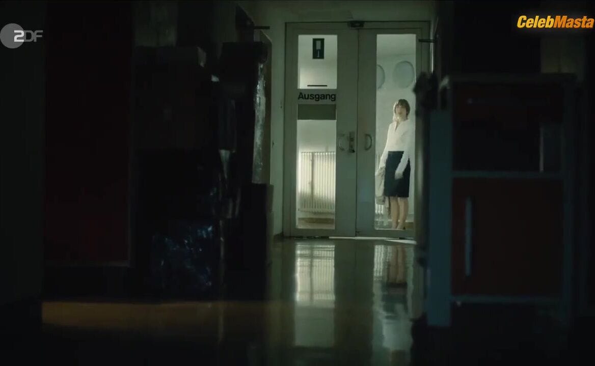 Stefanie Stappenbeck Flaunts Sex Scene in Der 7. Tag