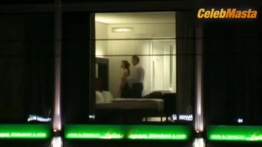 Stefanie Stappenbeck Sexy Scene from Komm Naher
