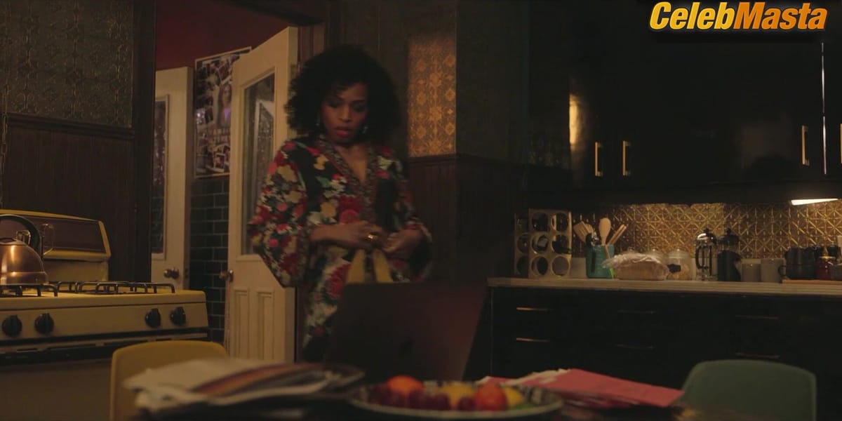 Margaret Odette's Booty in Lesbian Sex Scene, Sex/life