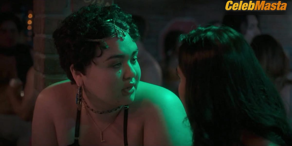 Renee Rapp, Pauline Chalamet, Amrit Kaur and Alexia Ioannides's Underwear Scene in The Sex Lives Of College Girls