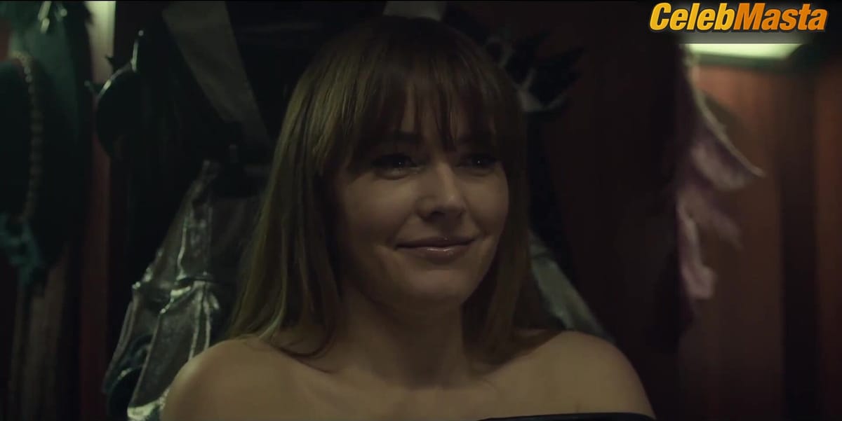 Magdalena Lamparska Shows Tits, Underwear Scene in Sleboda