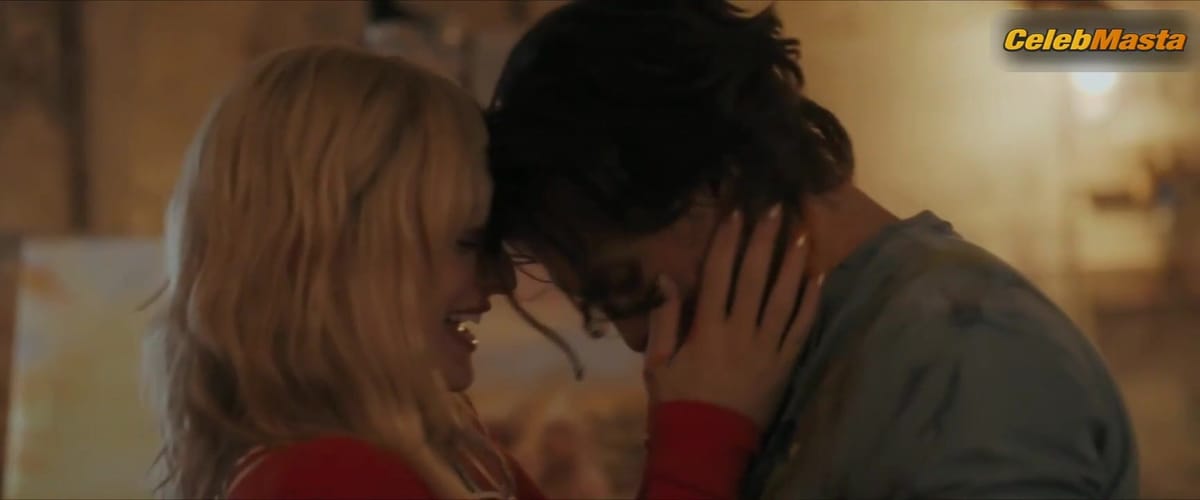 Emily Alyn Lind's Sexy Scene in We Were Liars