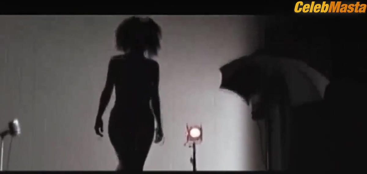Nia Long's Boobs, Underwear Scene in In Too Deep