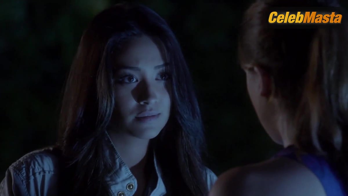 Shay Mitchell and Lindsey Shaw Enjoy a Lesbian Scene in Pretty Little Liars