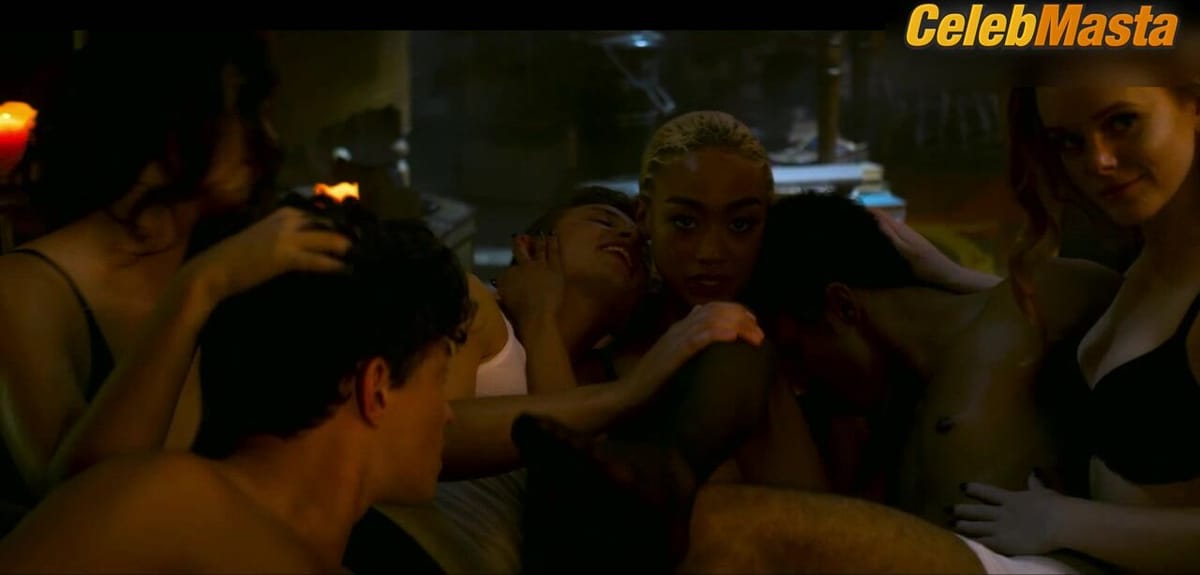 Adeline Rudolph, Tati Gabrielle and Abigail F. Cowen Flaunt Underwear Scene in Chilling Adventures Of Sabrina
