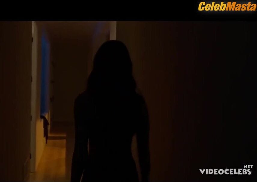 Elena Kampouris's Ass, Tits Scene in Wifelike